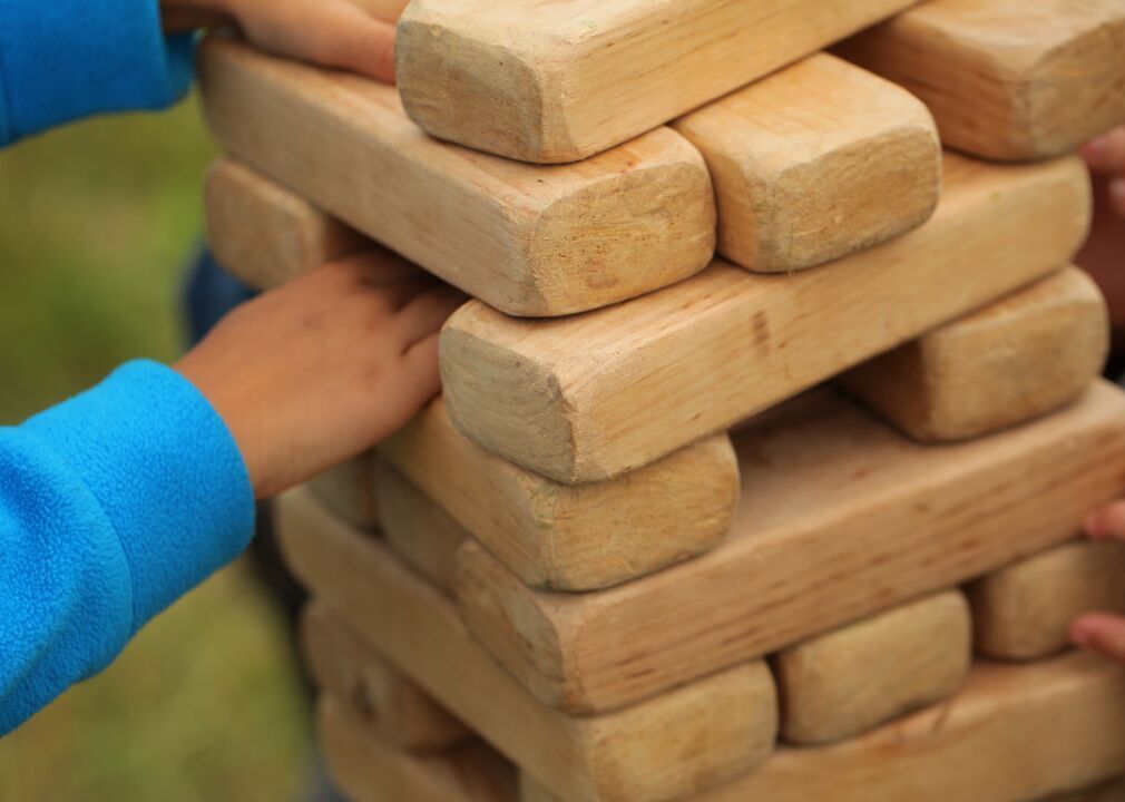 1983: Tumbling tower